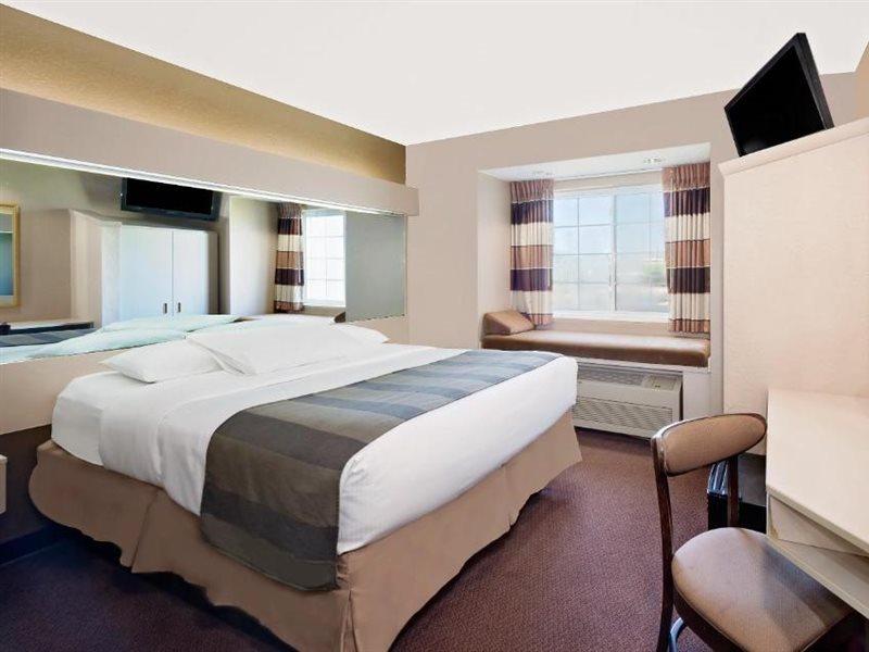 Microtel Inn & Suites By Wyndham Joplin Exterior photo
