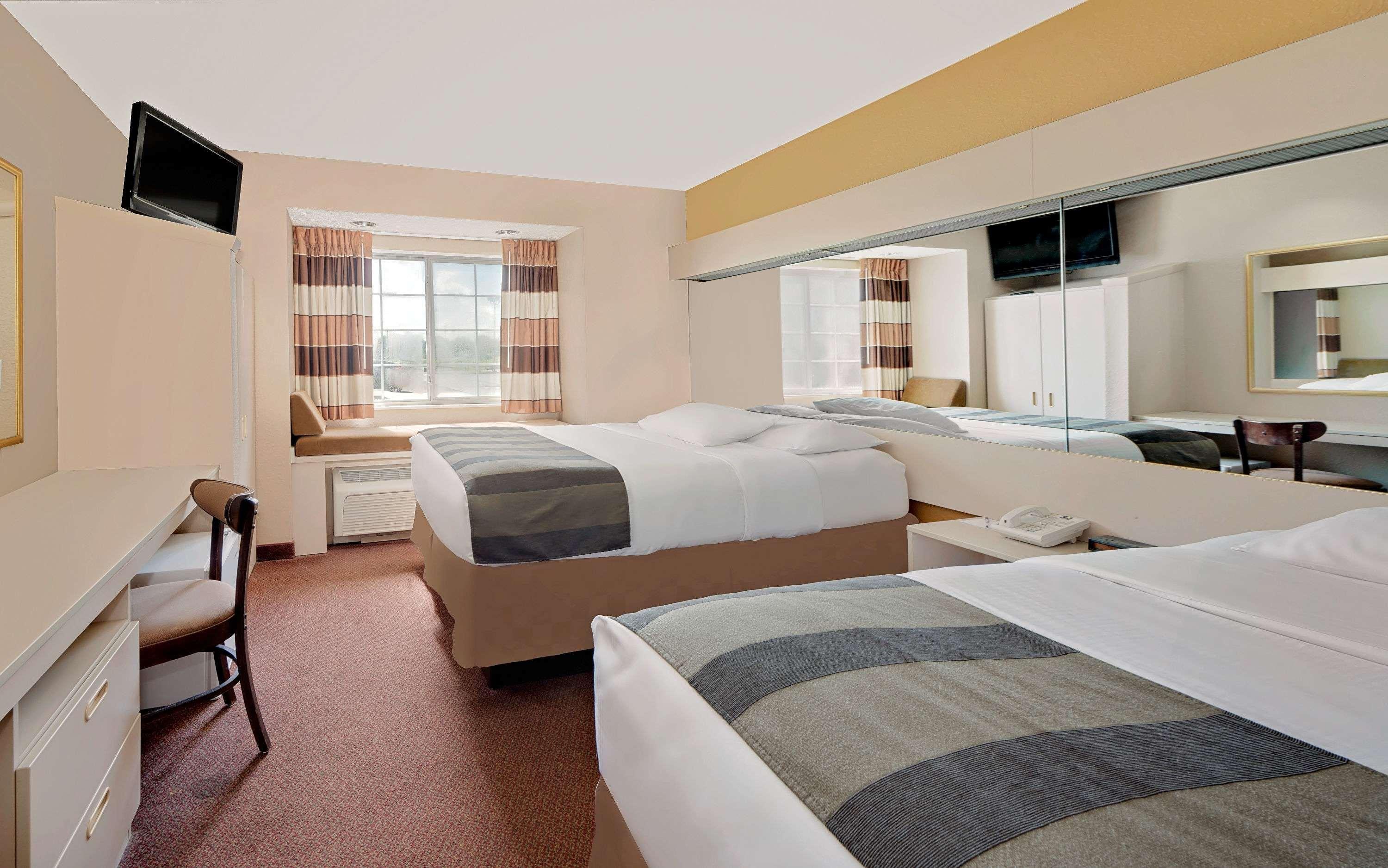 Microtel Inn & Suites By Wyndham Joplin Exterior photo