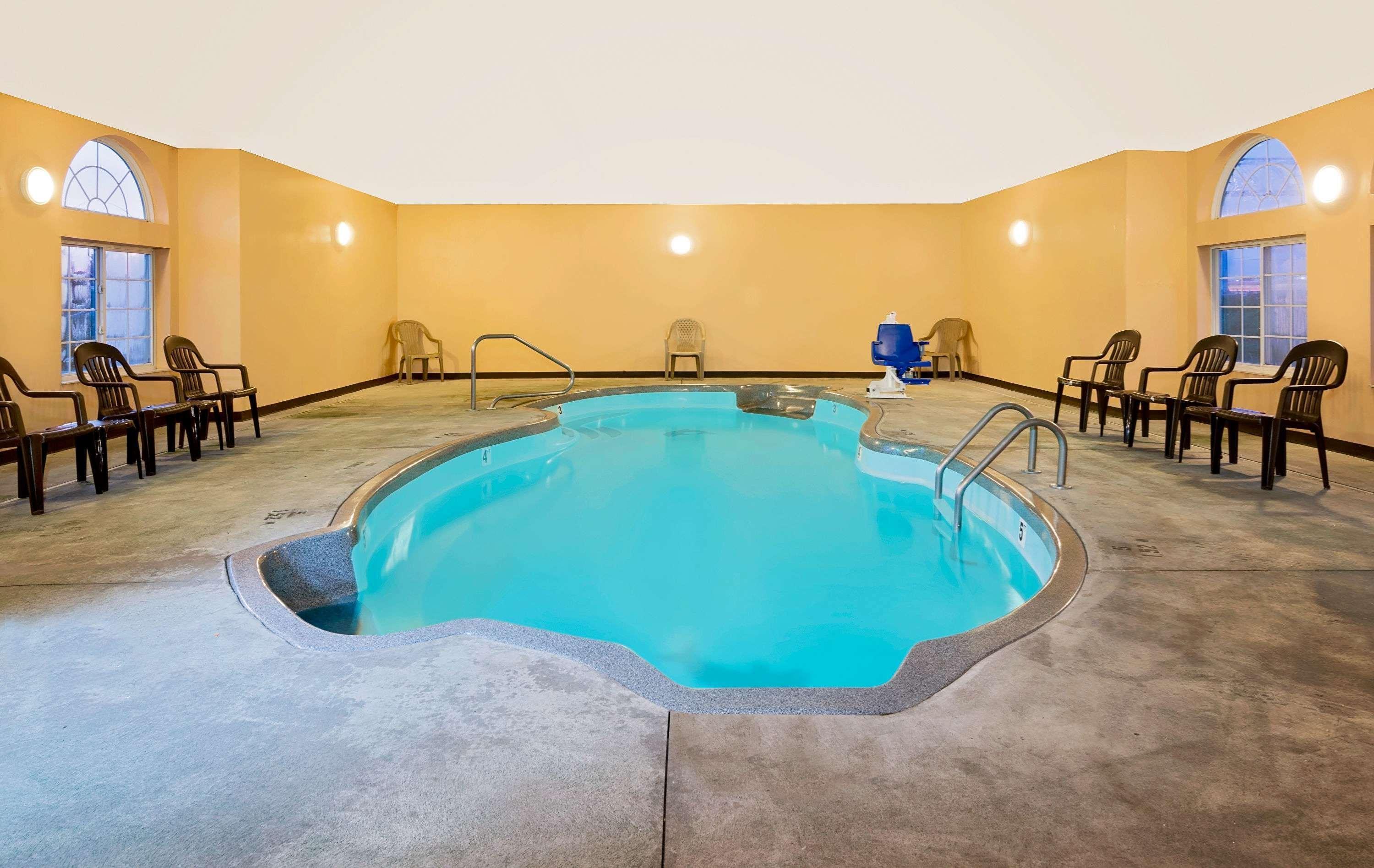 Microtel Inn & Suites By Wyndham Joplin Exterior photo